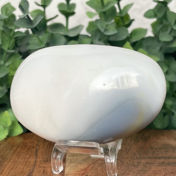 Orca Agate Palm Stone - Picture 7 of 17